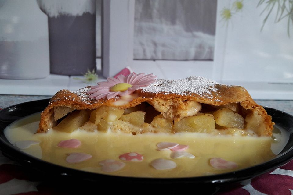 Apfelstrudel