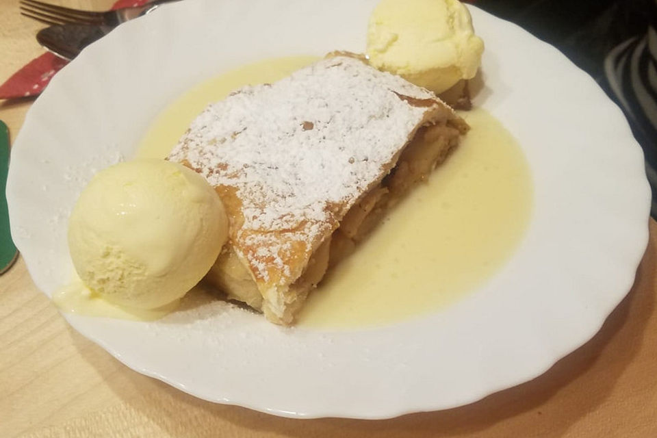 Apfelstrudel