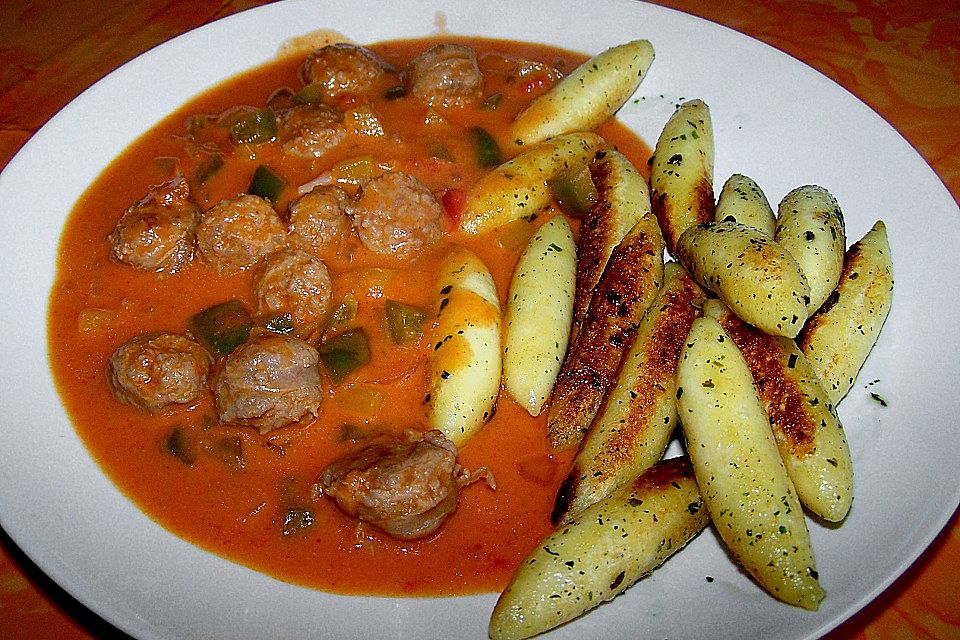 Bratwurstgulasch