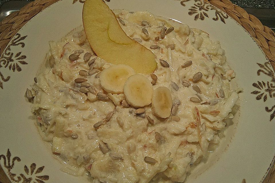 Apfel - Sellerie - Bananen - Rohkost