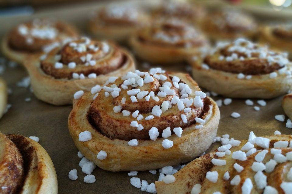 Kanelbullar (Zimtschnecken)