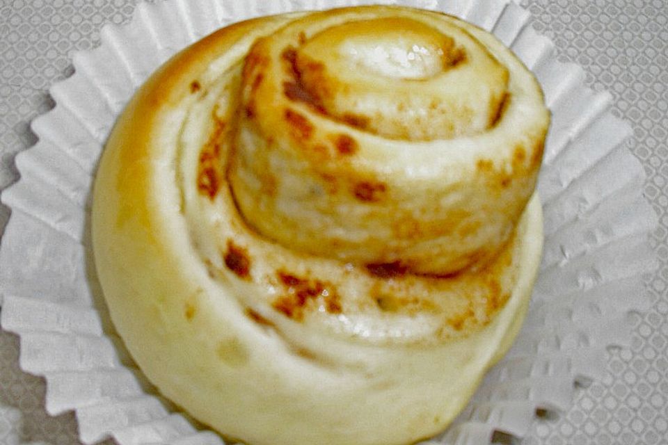 Kanelbullar (Zimtschnecken)