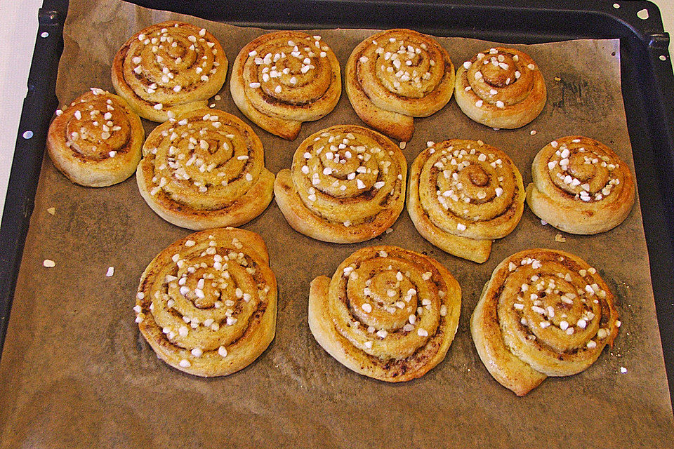 Kanelbullar (Zimtschnecken)