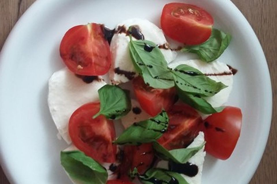 Tomaten mit Mozzarella