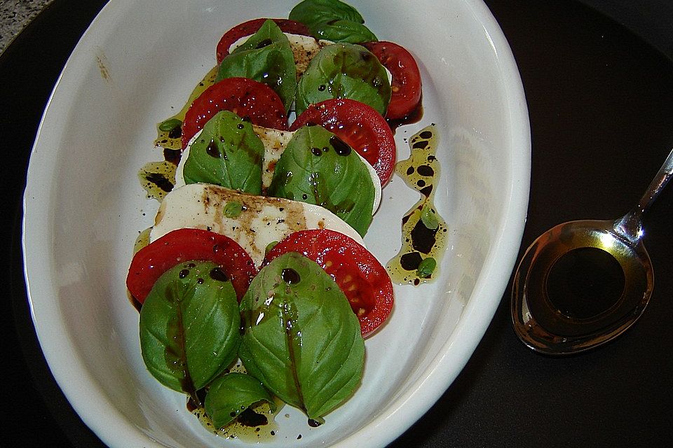 Tomaten mit Mozzarella