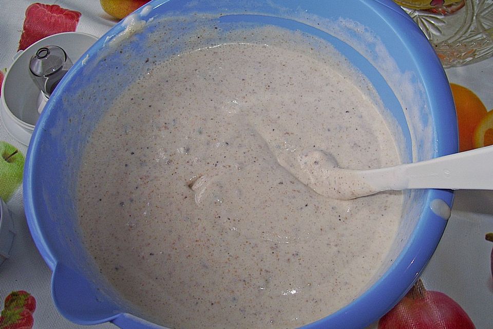 Lebkuchenmousse mit Glühweinsauce