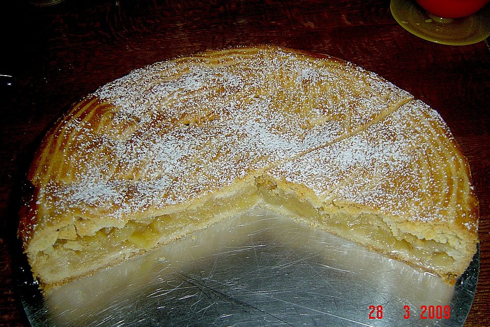 Gedeckter Apfelkuchen