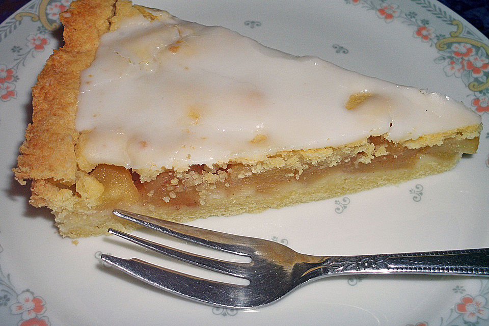 Gedeckter Apfelkuchen