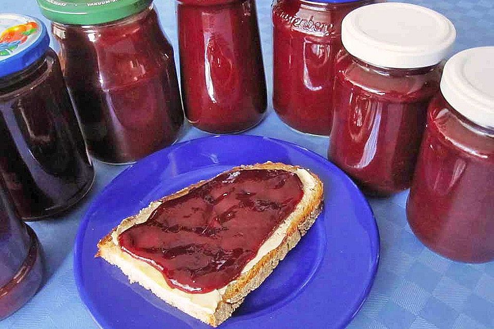 Zwetschgenmus aus dem Backofen