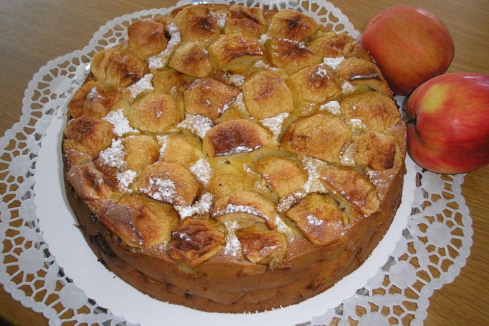 Saftiger Eierlikör - Apfel - Kuchen