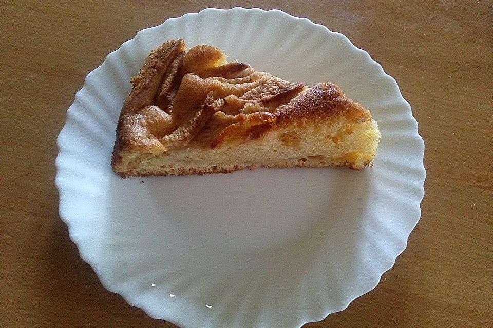 Saftiger Eierlikör - Apfel - Kuchen