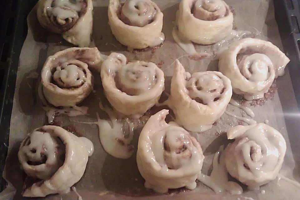 Raisin Cinnamon Rolls