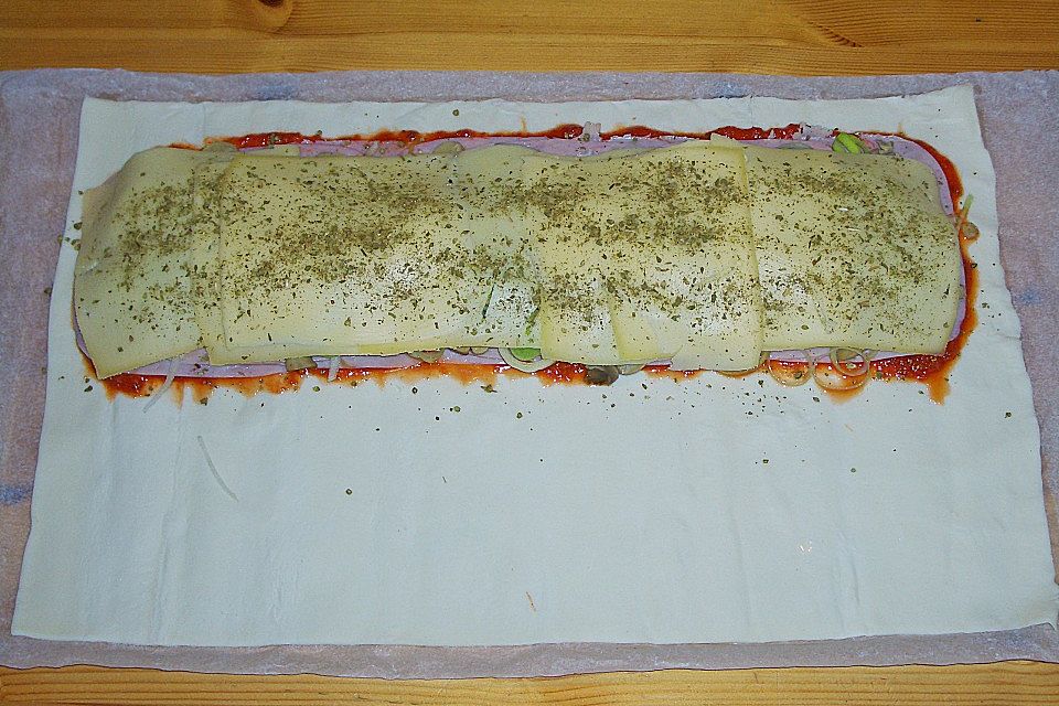 Pizzastrudel