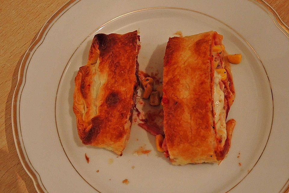 Pizzastrudel