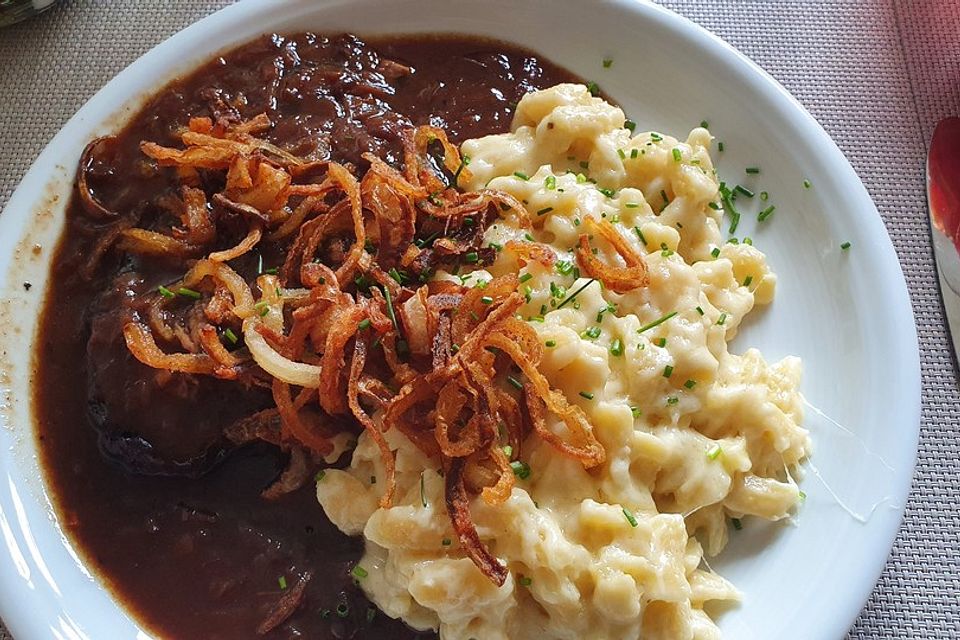 Gedünsteter Zwiebelrostbraten