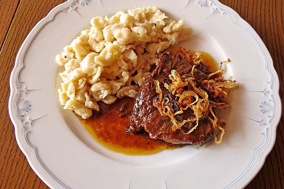 Gedünsteter Zwiebelrostbraten