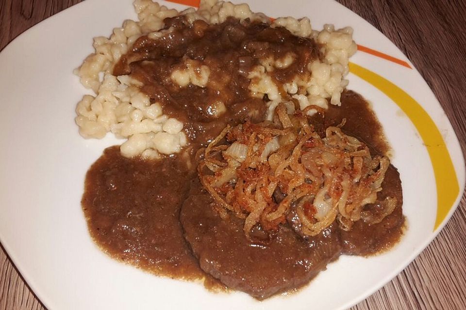 Gedünsteter Zwiebelrostbraten