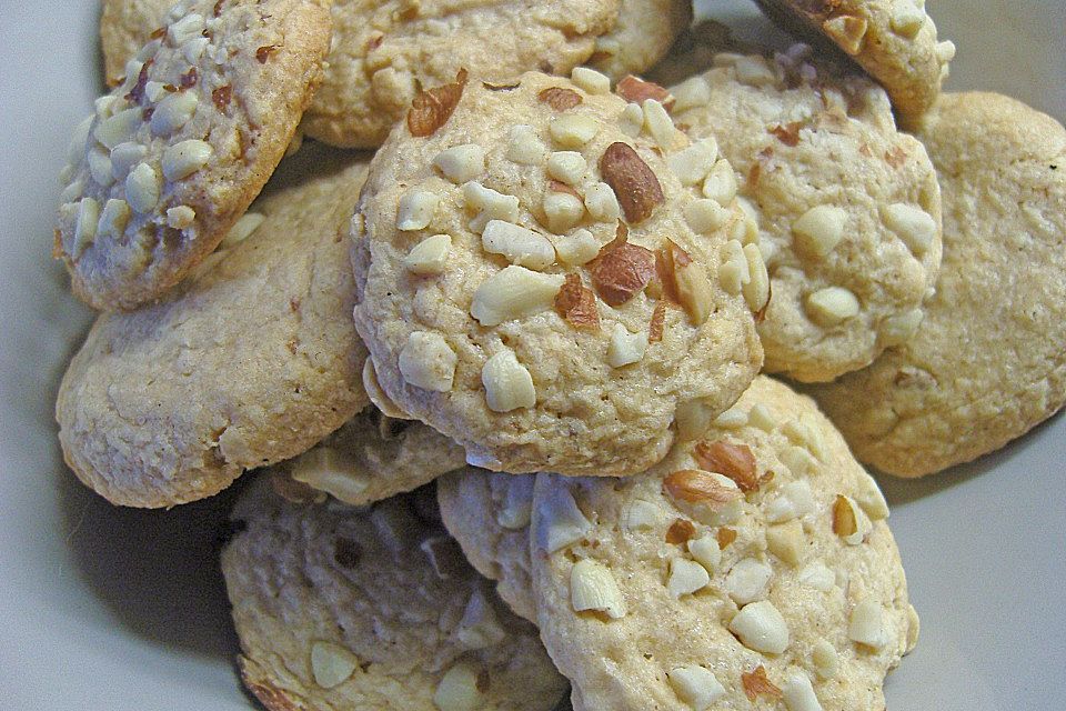 Irresistable Peanut Cookies