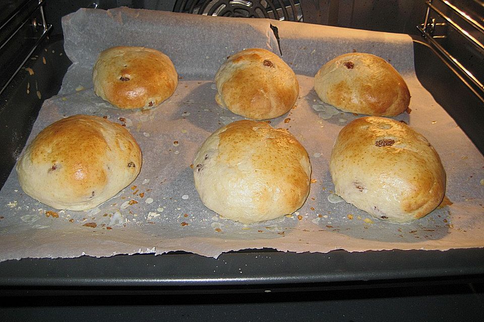 Rosinenbrötchen aus Quark - Ölteig