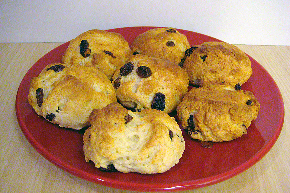 Rosinenbrötchen aus Quark - Ölteig