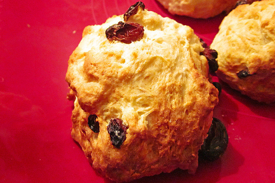 Rosinenbrötchen aus Quark - Ölteig