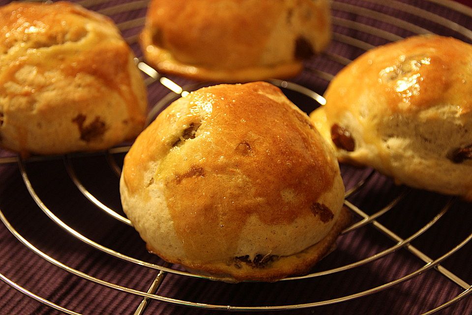 Rosinenbrötchen aus Quark - Ölteig