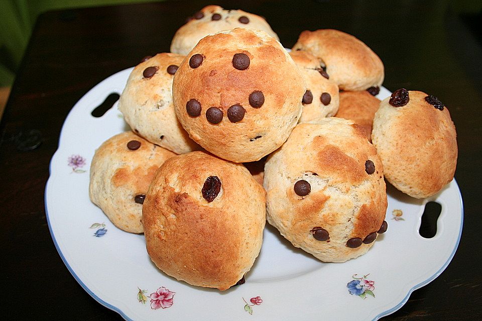 Rosinenbrötchen aus Quark - Ölteig