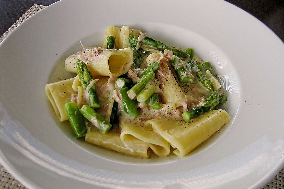 Paccheri con asparago verde