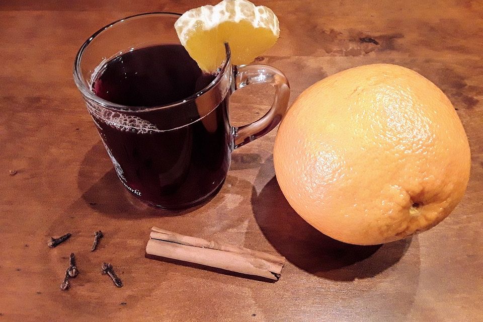 Glühwein wie am Weihnachtsstand