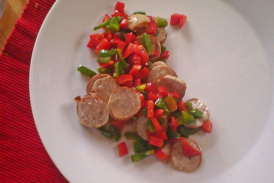 Bratwurst - Paprika - Salat