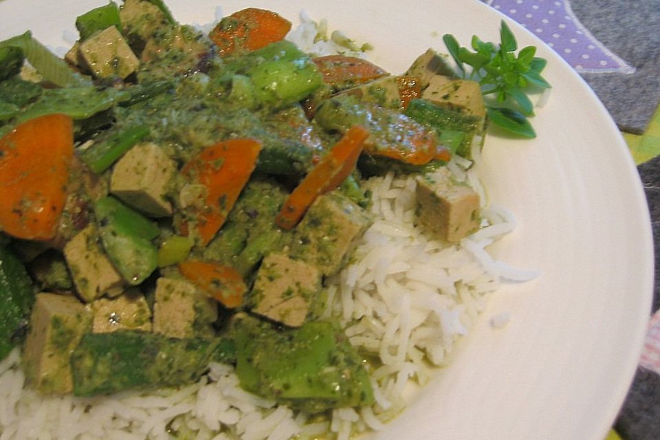 Grünes Tofu - Curry