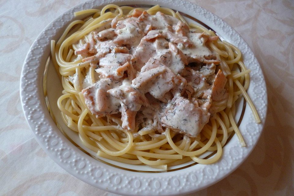 Spaghetti mit Räucherlachs