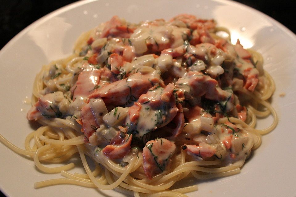 Spaghetti mit Räucherlachs