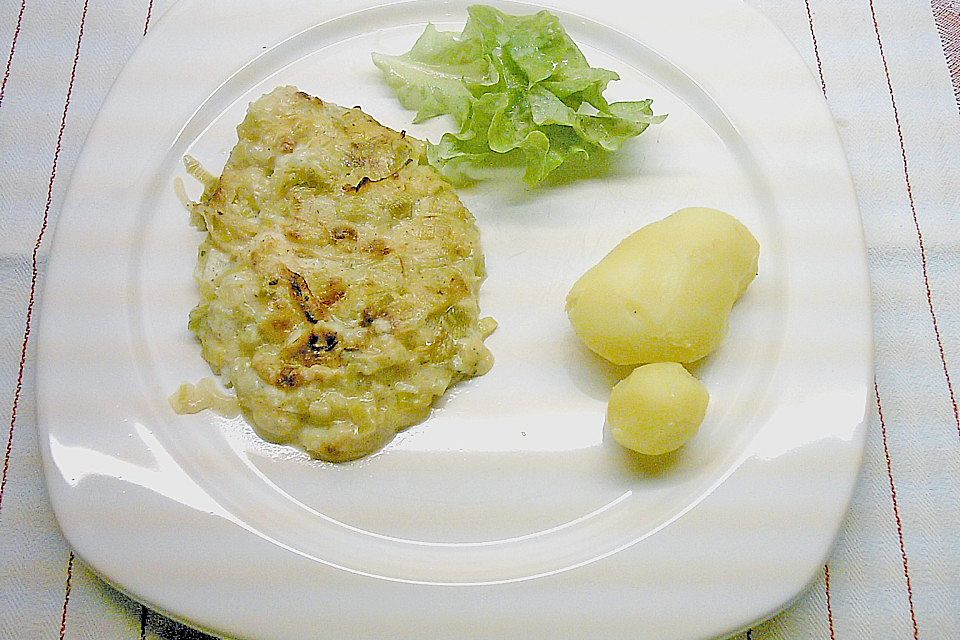 Seelachsfilet mit Lauch - Zwiebelkruste