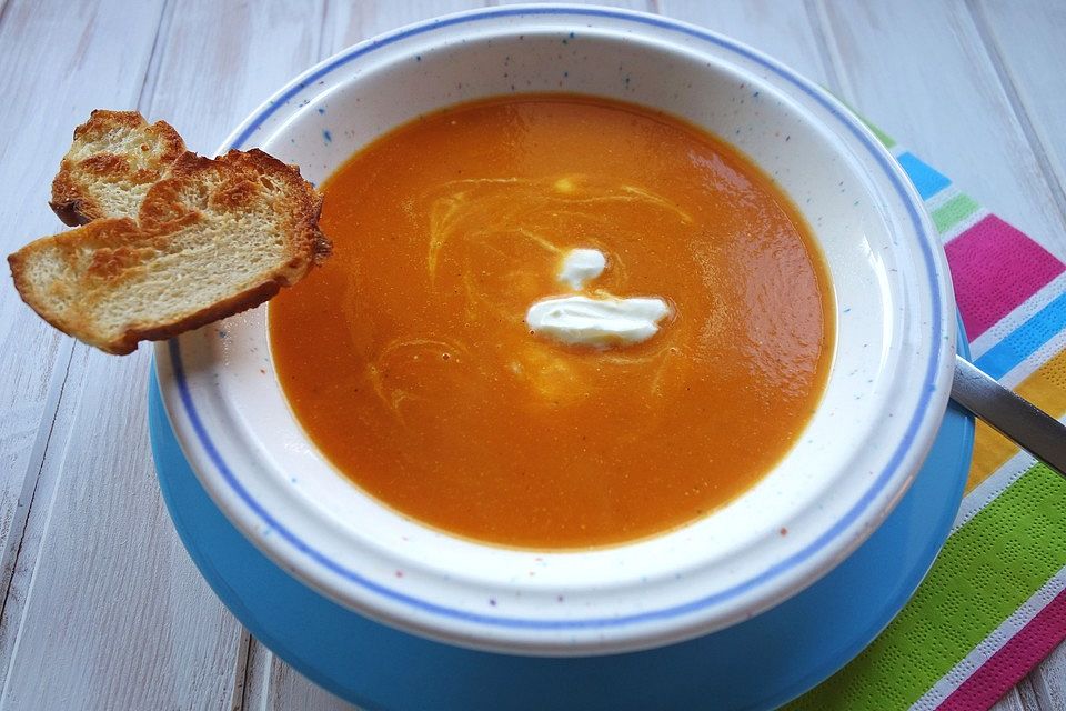 Möhren - Kartoffel - Paprika - Cremesuppe