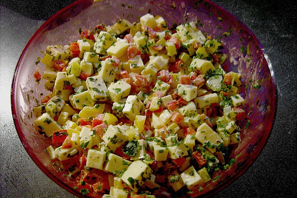 Paprika - Gouda - Salat