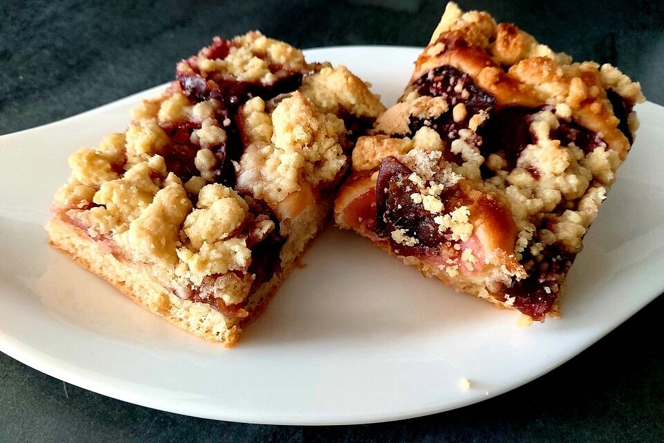 Zwetschgenkuchen mit Streusel