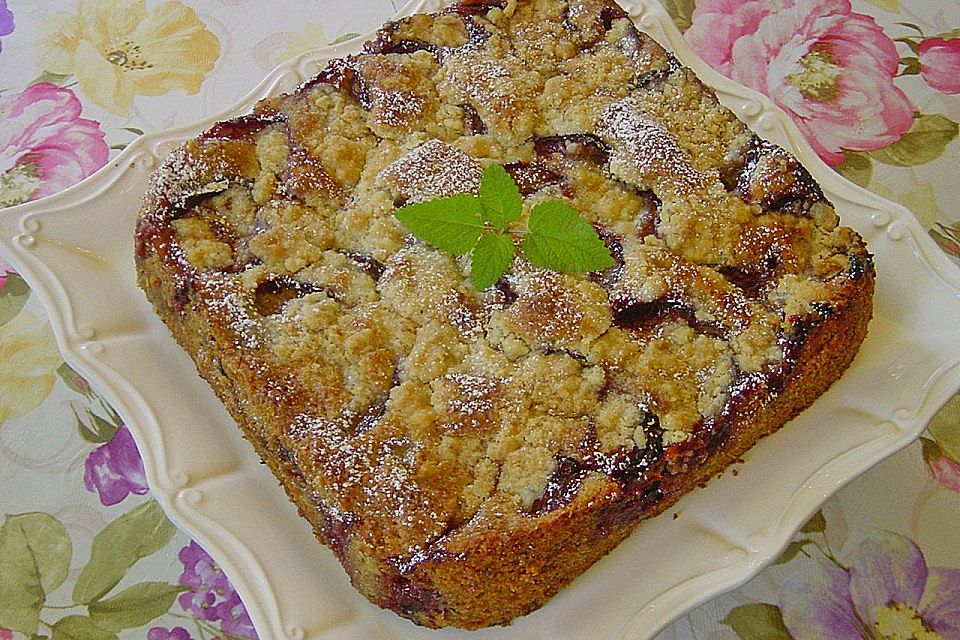 Zwetschgenkuchen mit Streusel