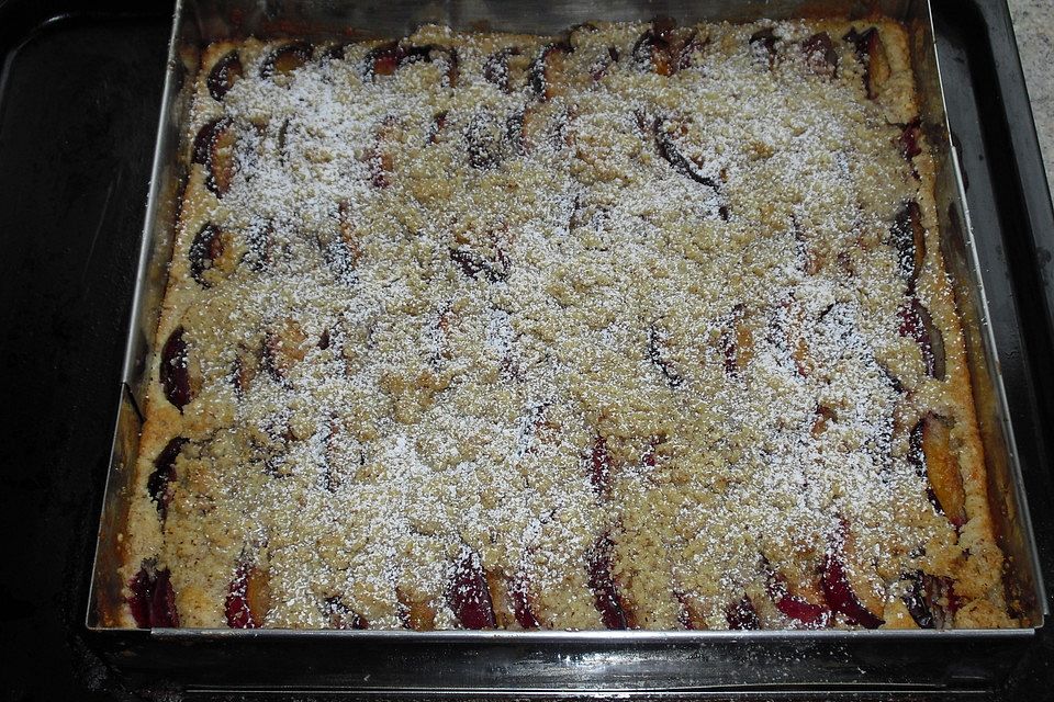 Zwetschgenkuchen mit Streusel