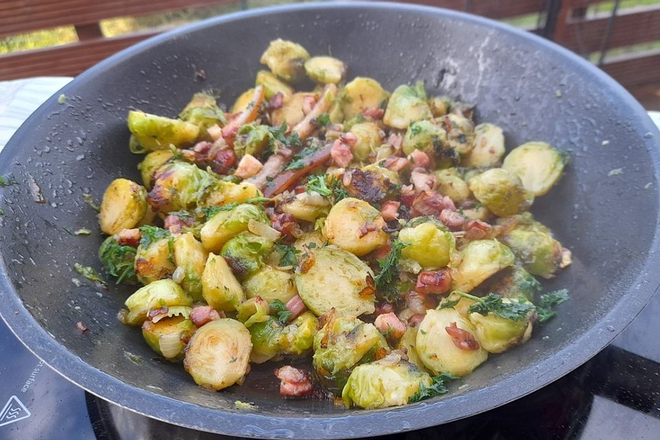 Rosenkohl mit Banane gebraten