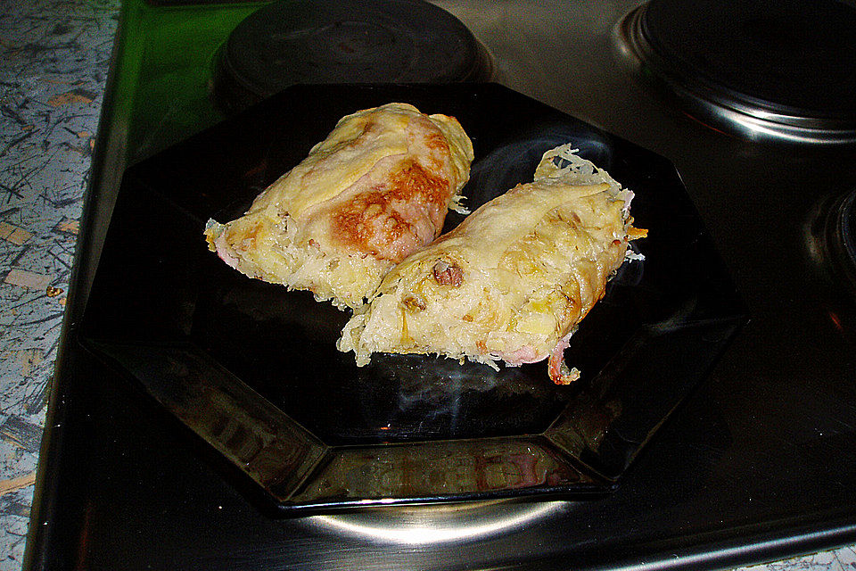 Sauerkrautstrudel