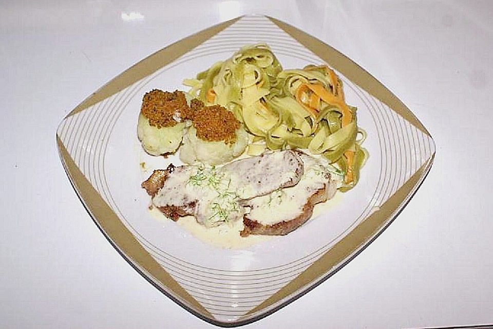 Schweinekotelett in Gorgonzolasauce