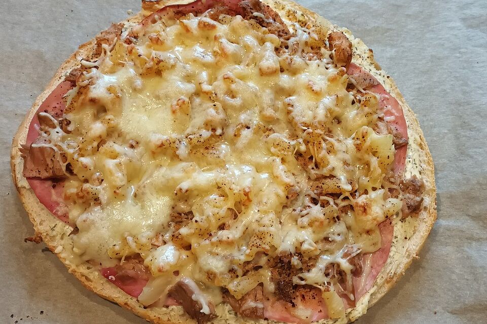 Fladenbrotpizza auf zweierlei Art