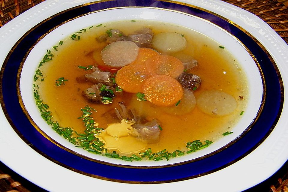 Klare Ochsenschwanzsuppe