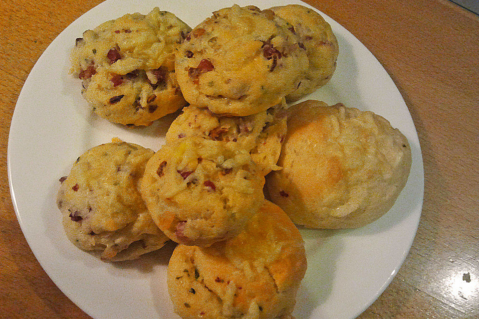 Schnelle Speckbrötchen