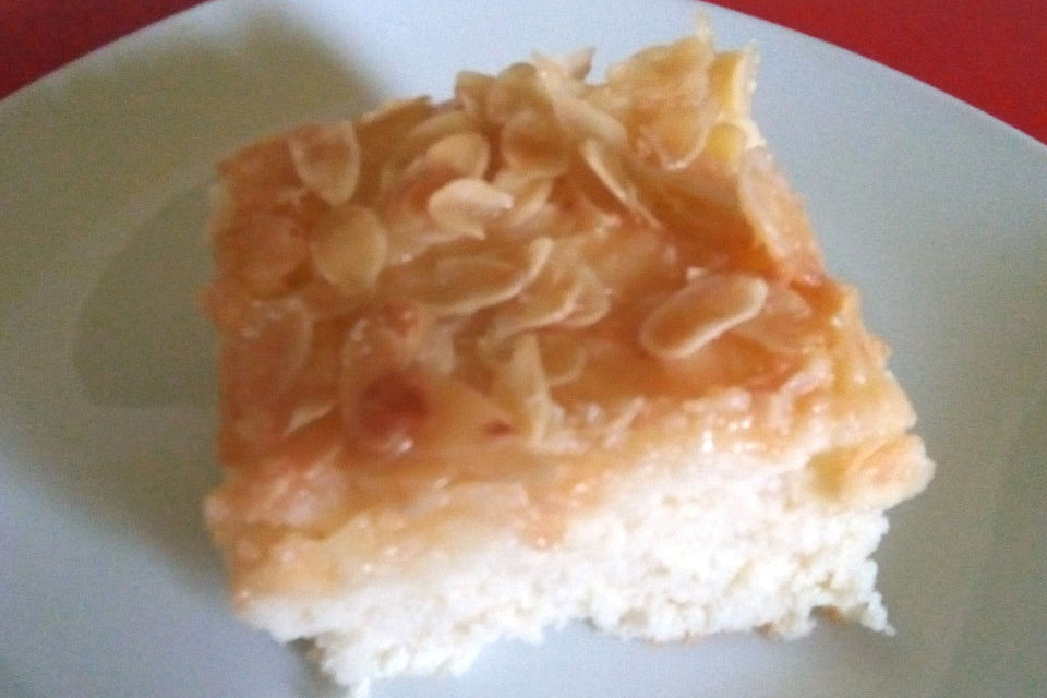 Buttermilch - Zucker - Mandel - Butterkuchen