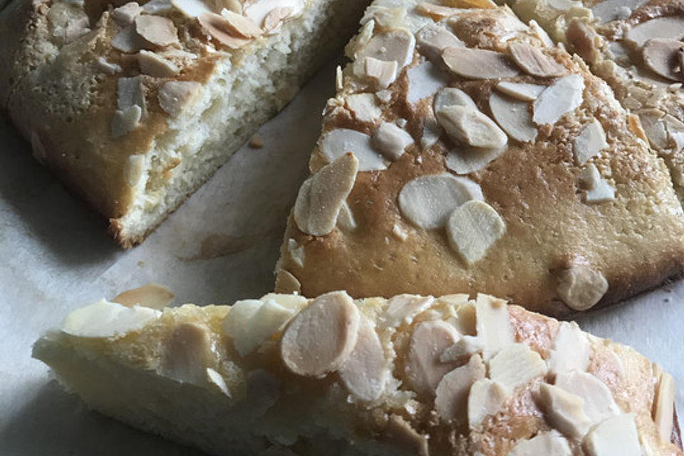 Buttermilch - Zucker - Mandel - Butterkuchen