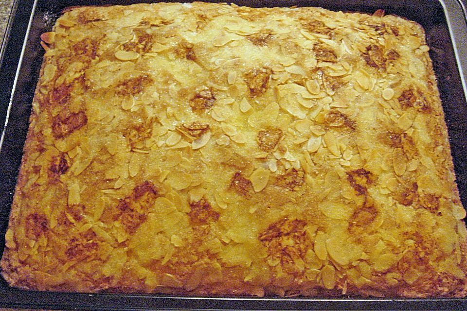 Buttermilch - Zucker - Mandel - Butterkuchen