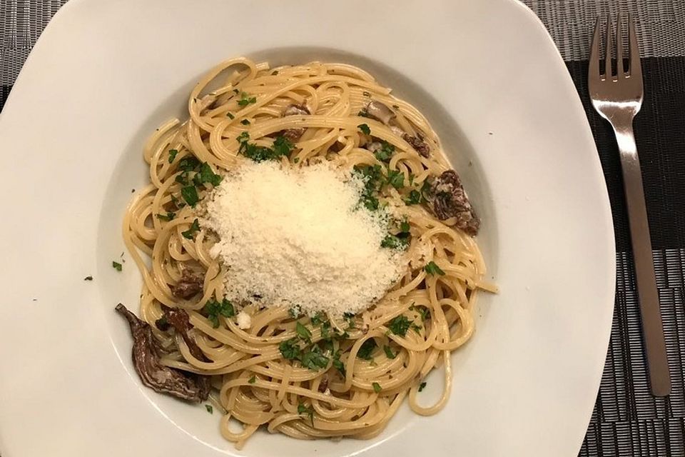 Spaghetti mit Steinpilzsauce