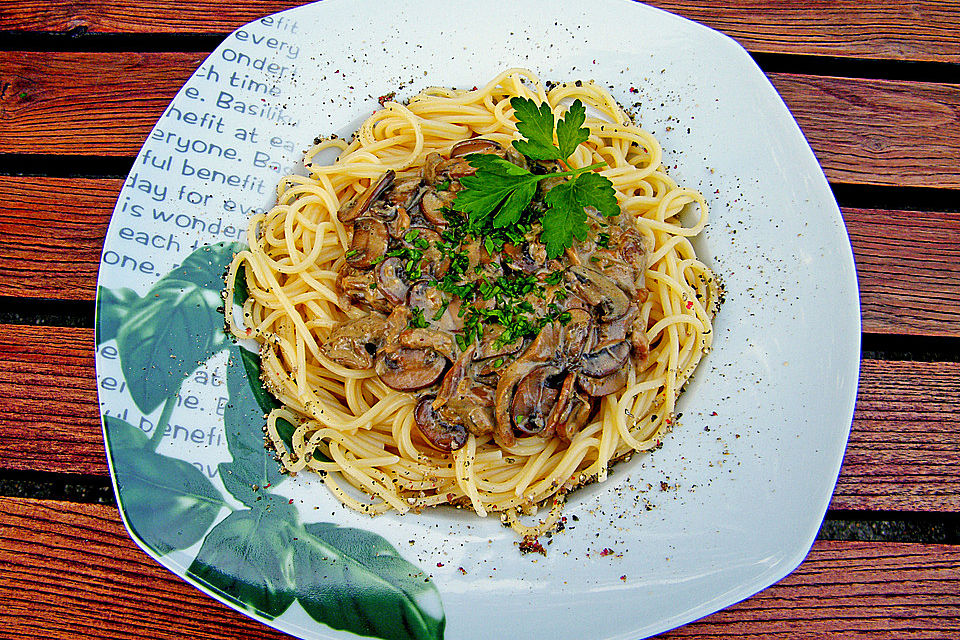 Spaghetti mit Steinpilzsauce